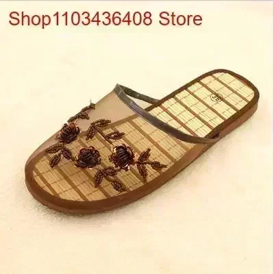 Women Stylish  Floral Slippers - مراجعة Baby Gate Stairs وسعره